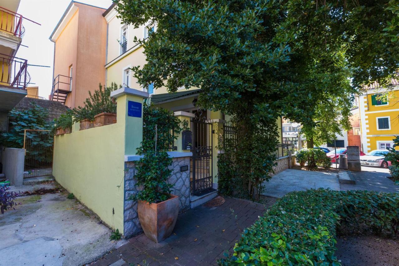 Apartments Villa Katarina Selce Εξωτερικό φωτογραφία